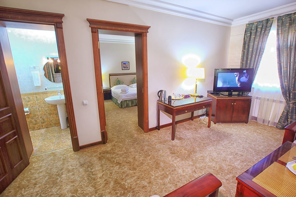 Hl 309 Hotel Taszkent Zewnętrze zdjęcie